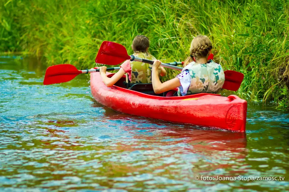Flota kajaków dostępna w atrakcyjnych cenach w ofercie U Rudego.