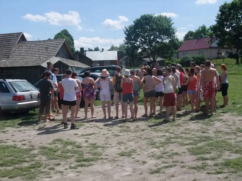 Rzeka Wieprz w Zwierzyńcu, idealne warunki na kajaki.